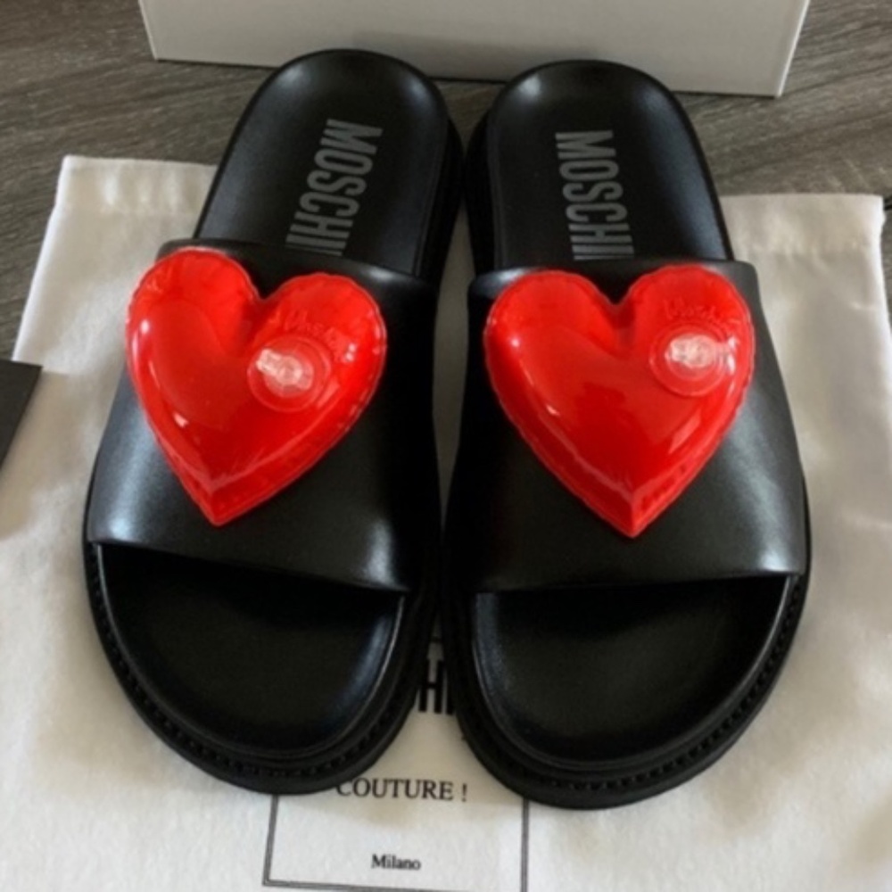 MOSCHINO Inflatable Heart Slides